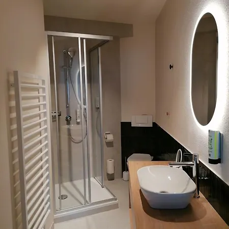 Hotell Felsenhof Flachau