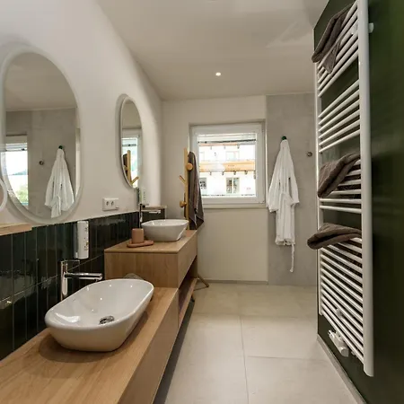 Felsenhof 4* フラッハウ