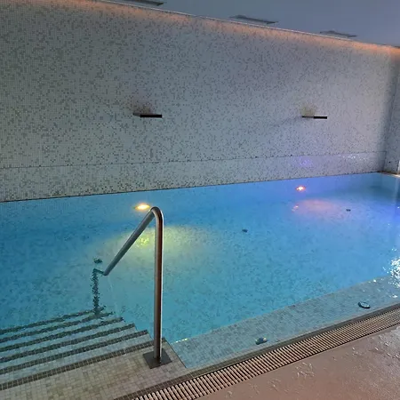 Felsenhof 4*
