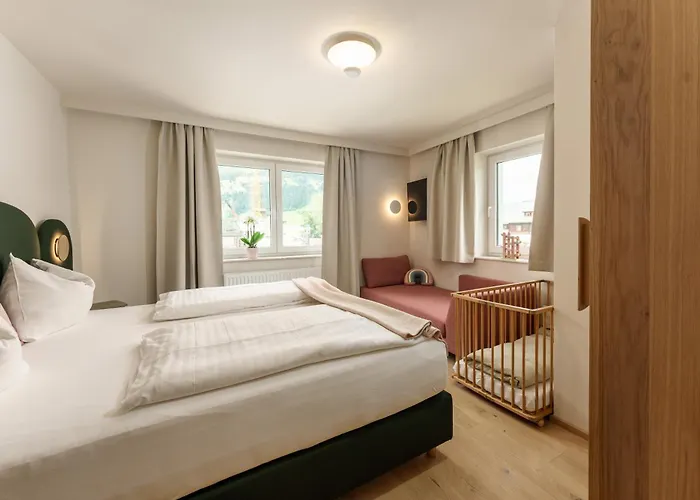 Otel Felsenhof 4*
