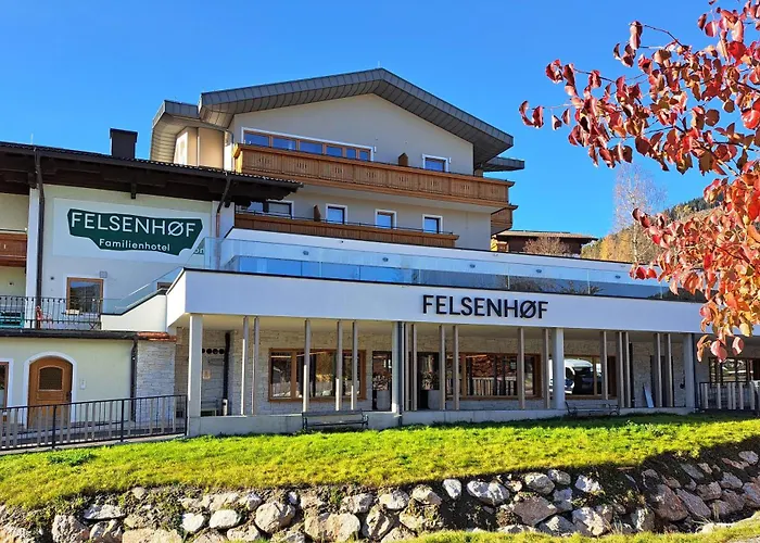 Otel Felsenhof Flachau
